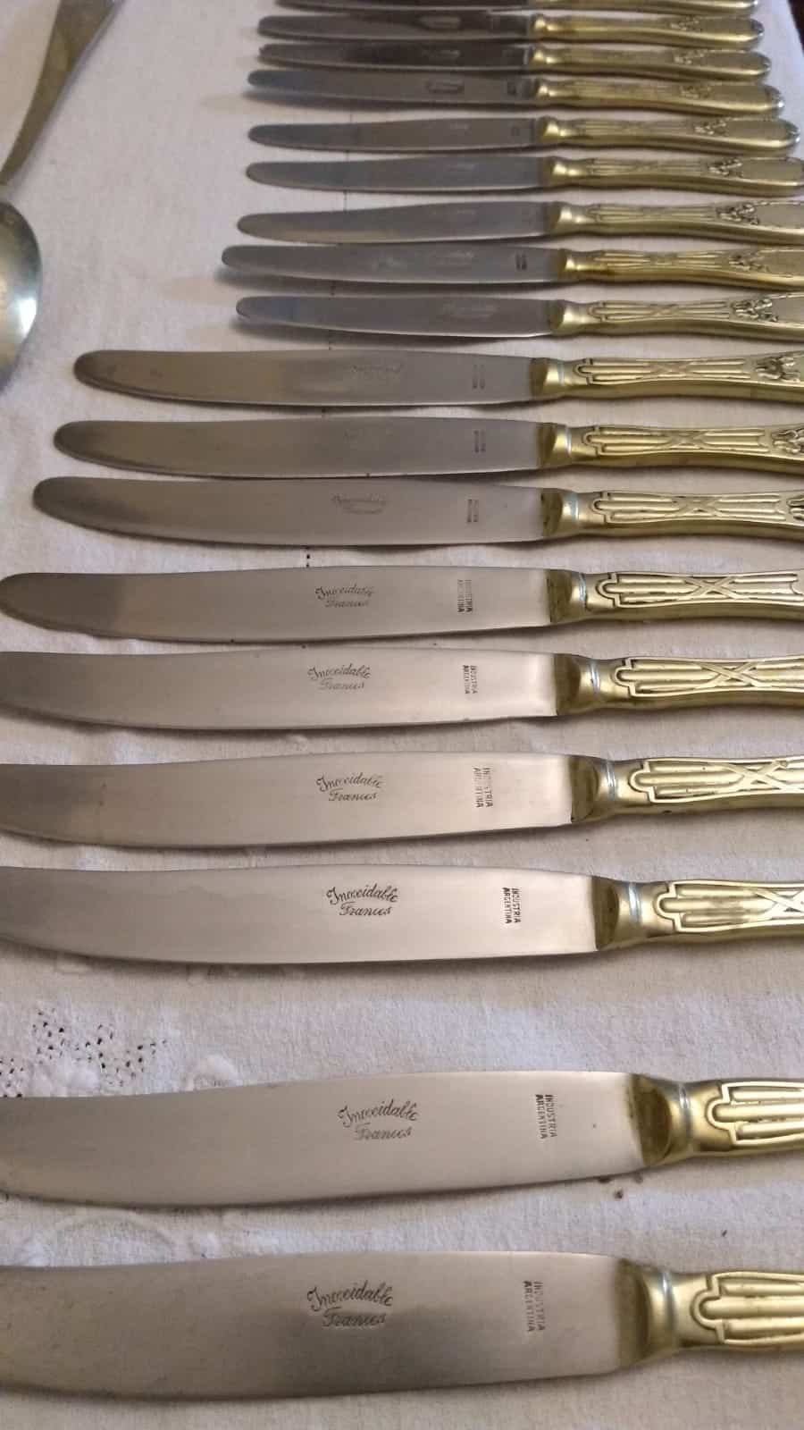 Set cuchillos franceses metal plateado · Set of French dinner knives  (VENDIDOS) - Vintage & Chic